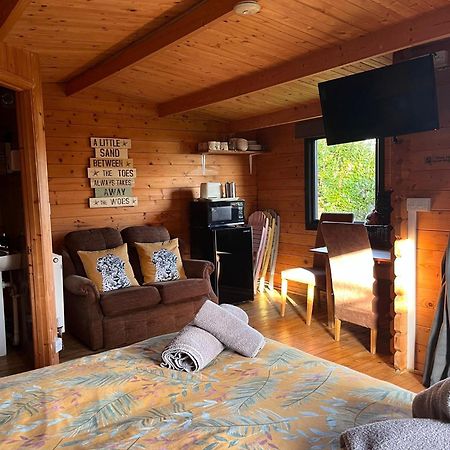 Morlais Log Cabin Lyme Regis Exterior photo